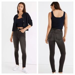 Madewell Roadtripper Jeans in Gray / Faded Black Size 27